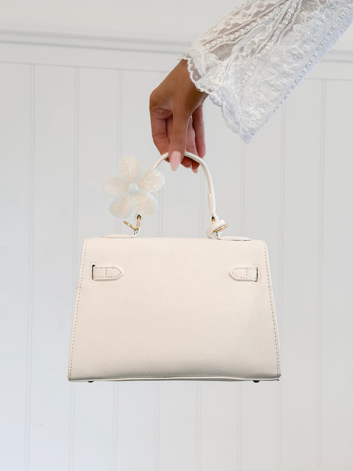 The White Classic Bag
