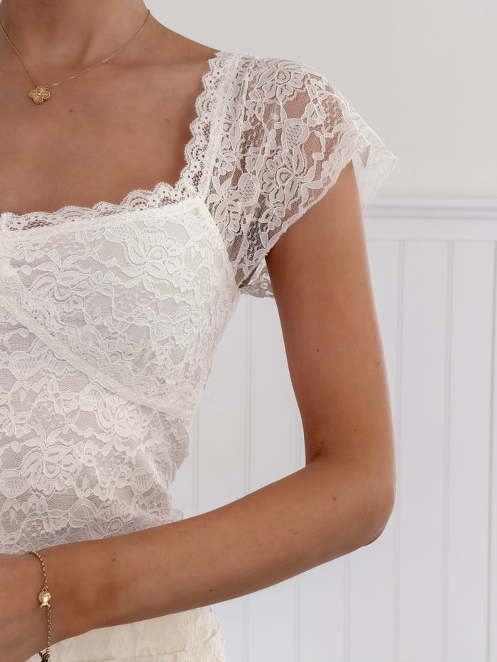 Capri Lace Top