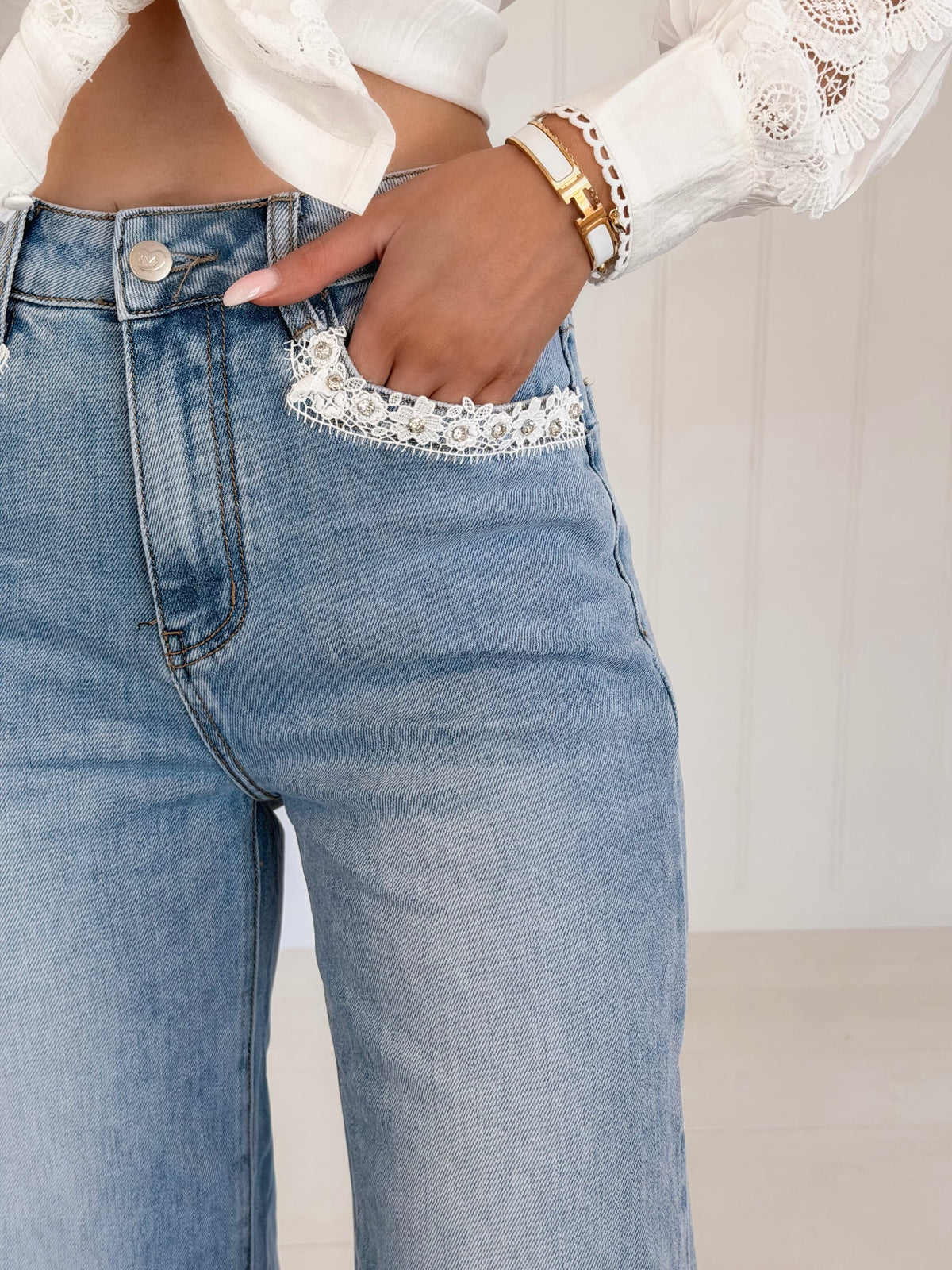 Lace Bloom Jeans