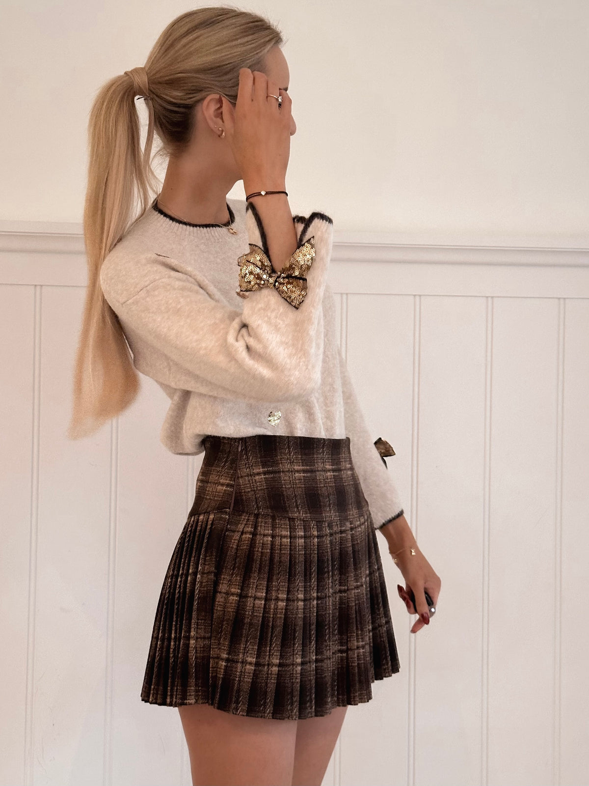 Cute Glitter Bow Sweater