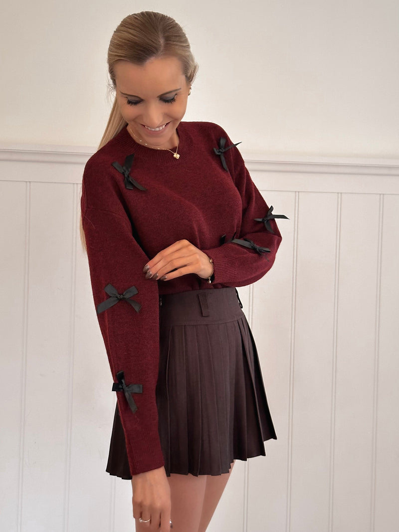 Cute Holiday Bow Pull