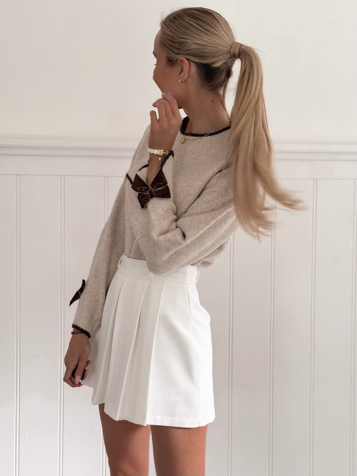 Cute Chocolate Velvet Bow Sweater