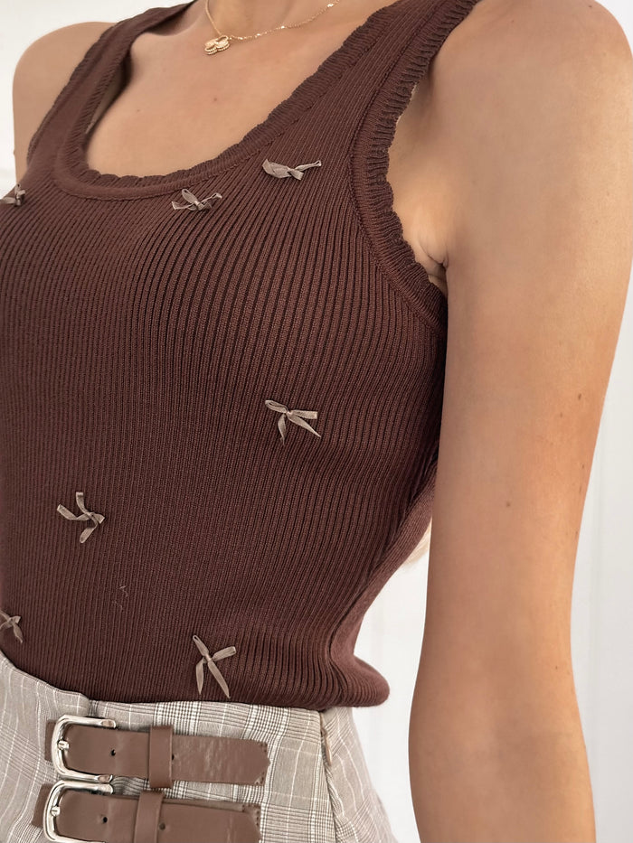 Chocolate Bow Top