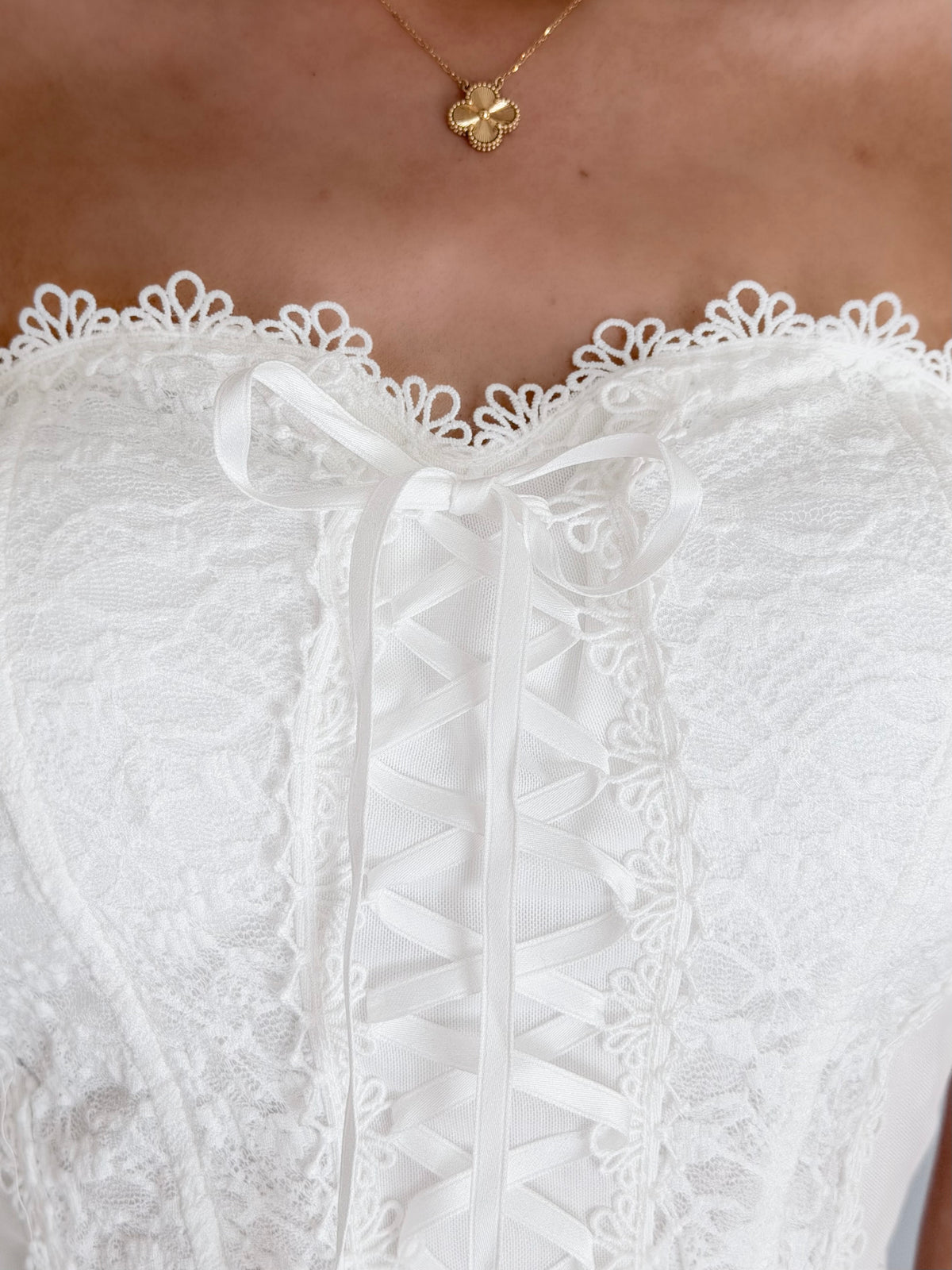 The Dreamy Lace Corset - White