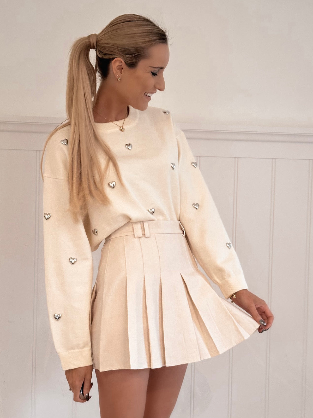 Vanilla Mirror Hearts Pull