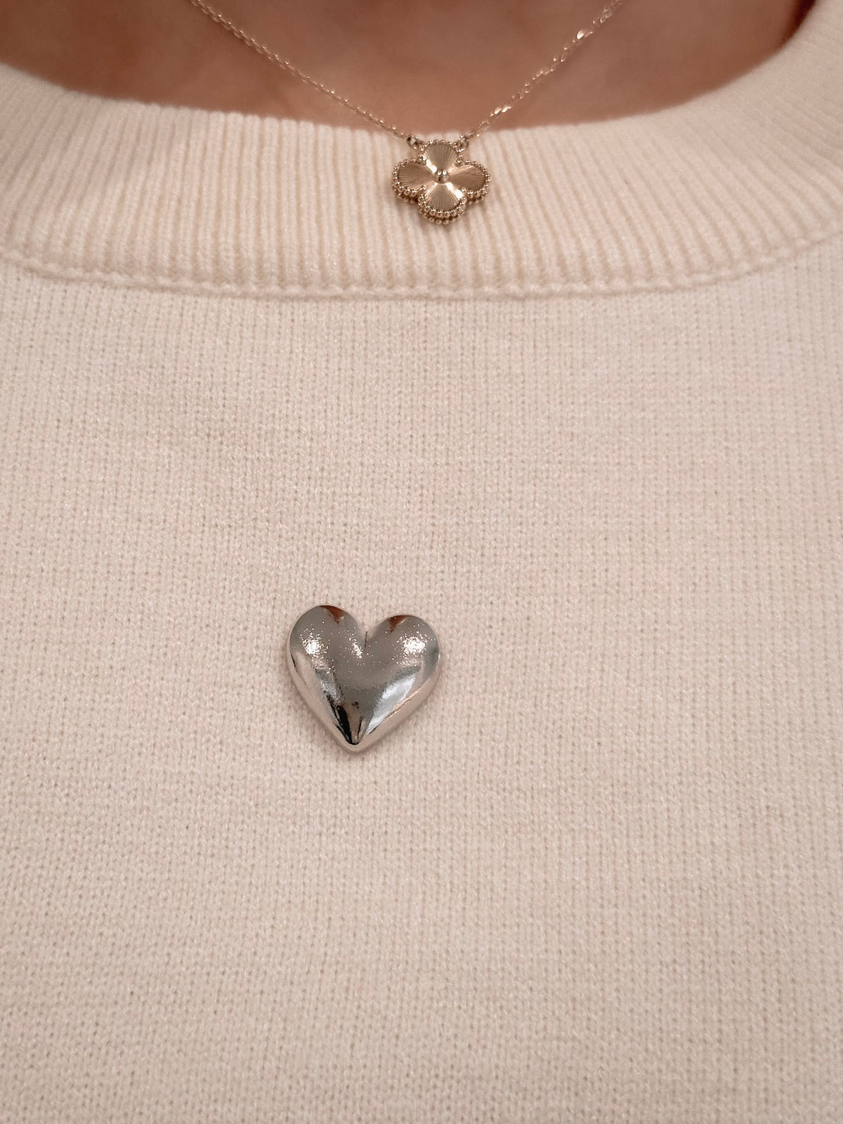 Vanilla Mirror Hearts Pull