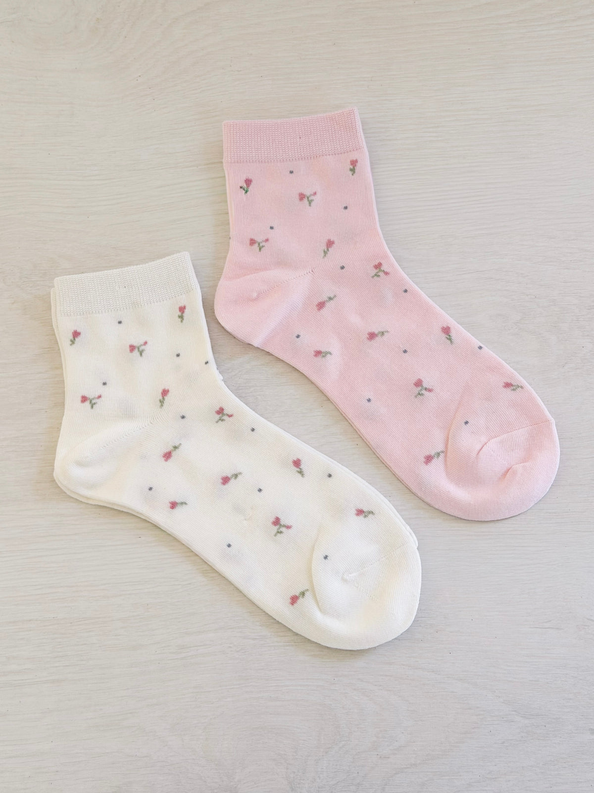 Blush Flower Socks