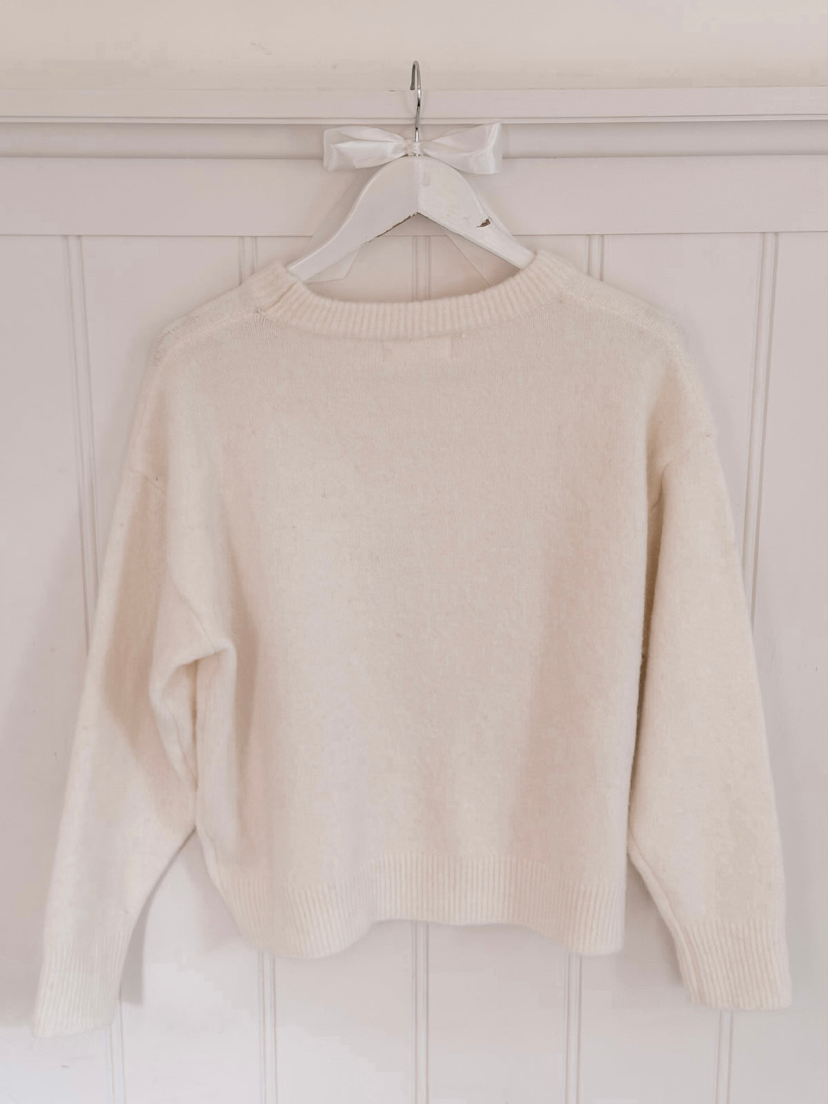 Bow Dreams Sweater