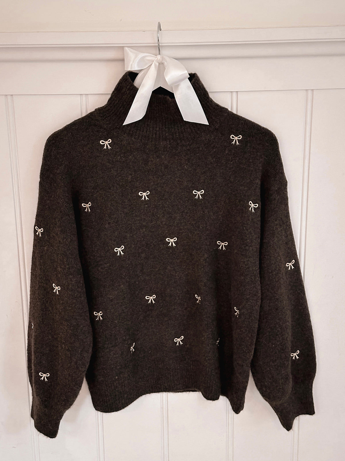 Cute Golden Bow Sweater