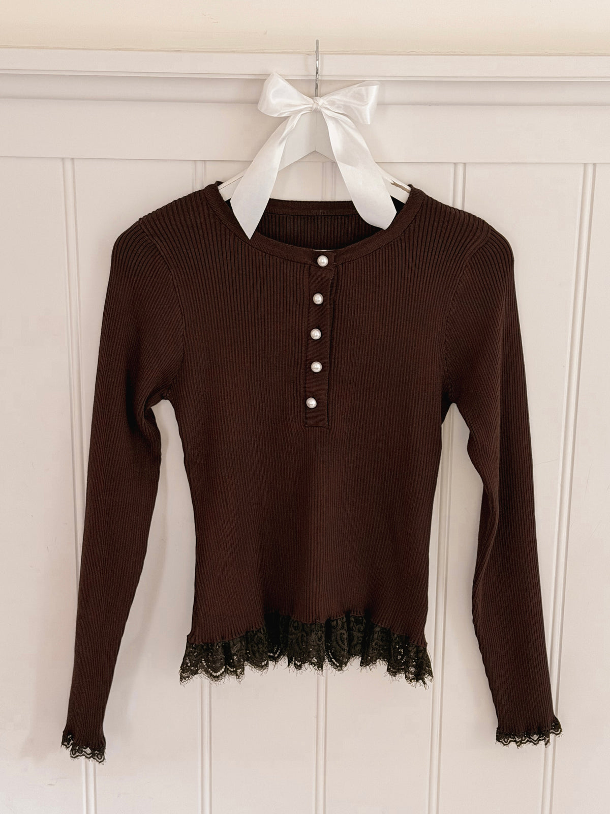 Brownie Lace Pull